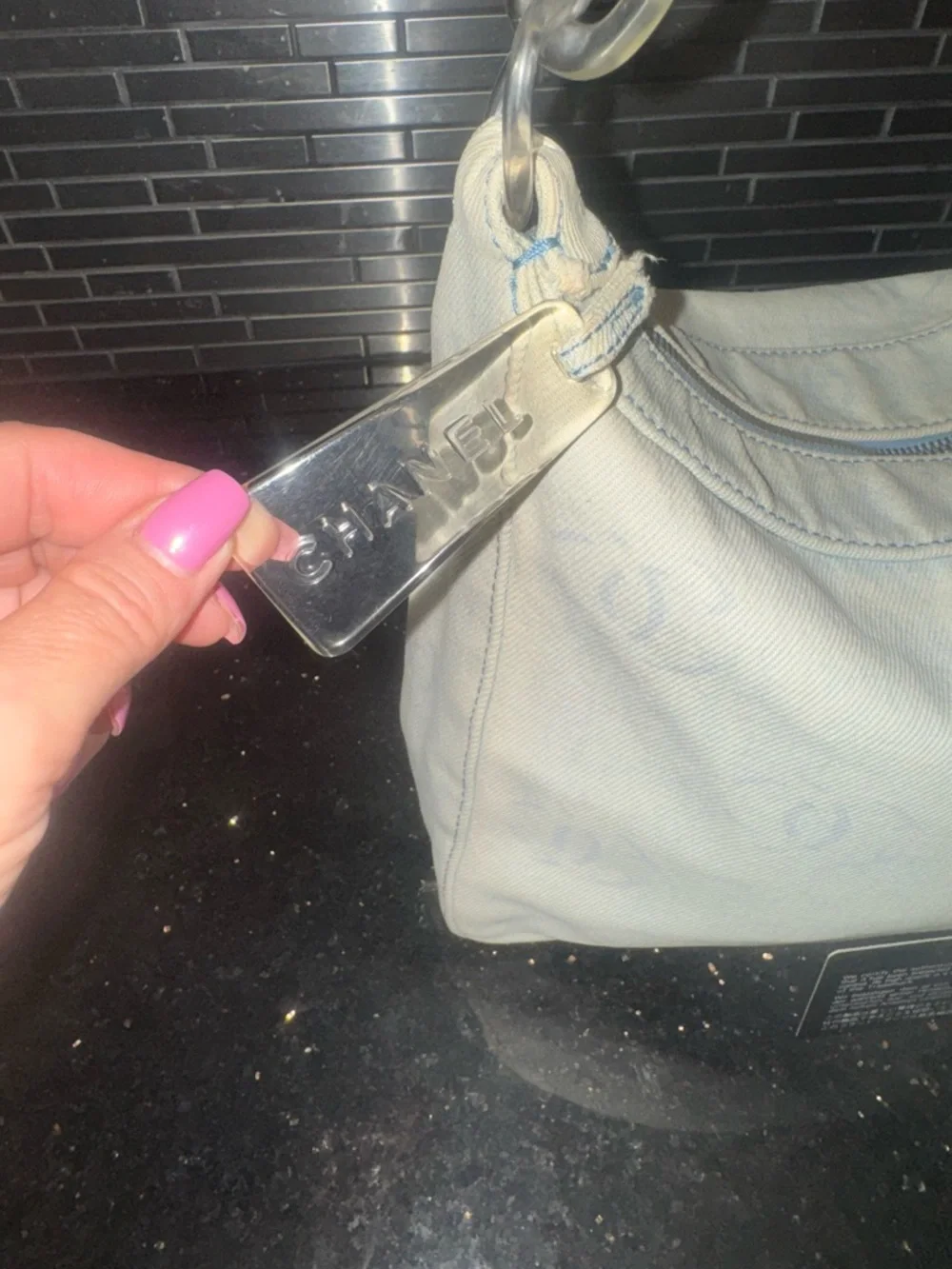 CHANEL Light Blue Denim Shoulder Bag - Picture 3 of 14